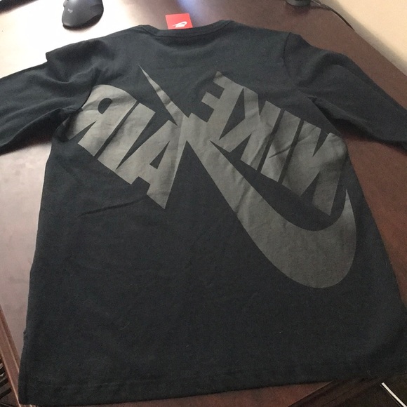 SOLD - Nike long sleeve NWT - Picture 5 of 5